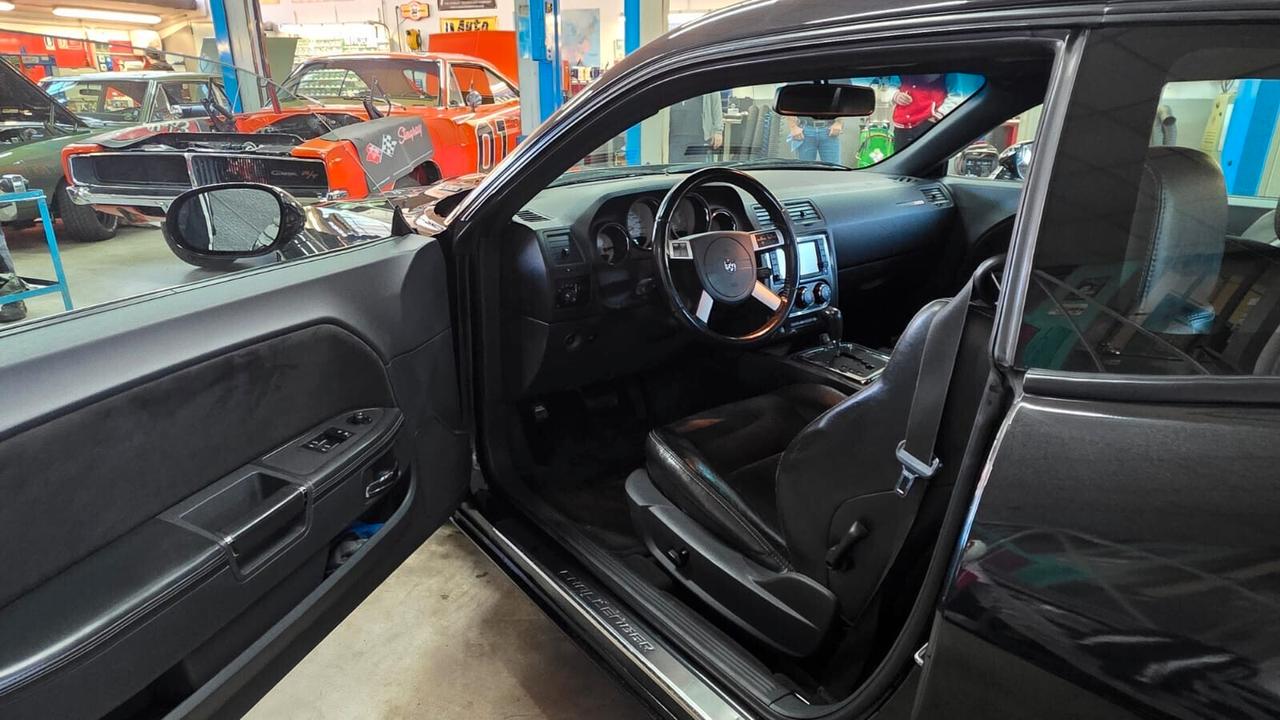 Dodge Challenger SRT-8 2009