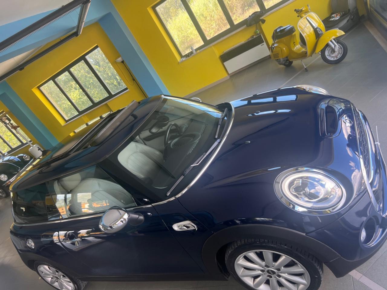 Mini 2.0 Cooper SD Boost automatico tetto full accetto permute e finanziamenti