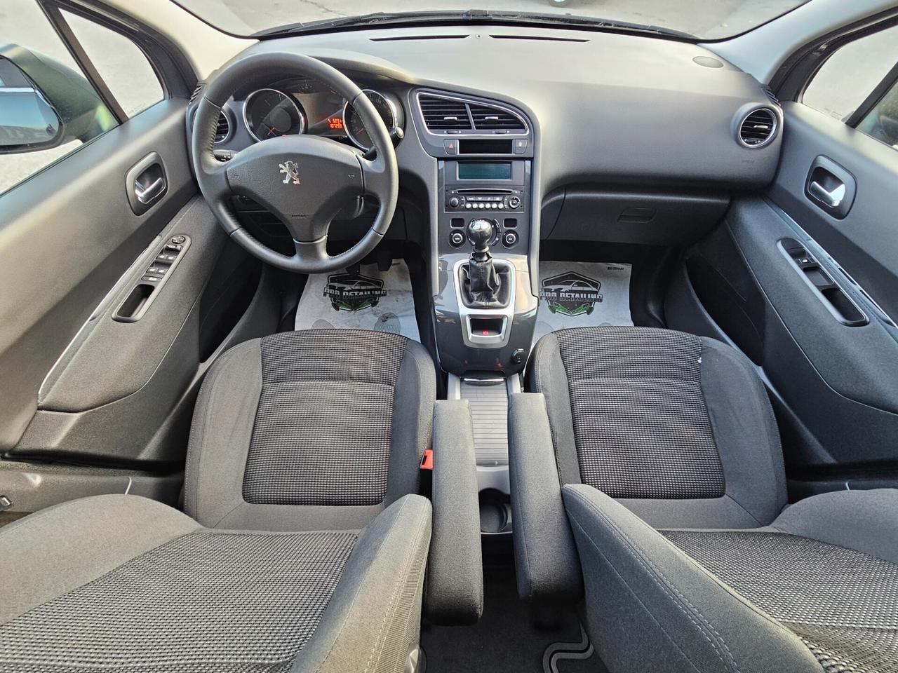 Peugeot 5008 1.6 HDi 112CV Access