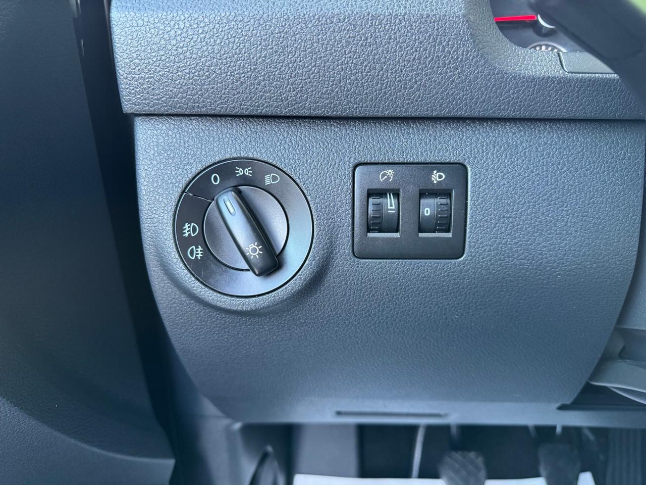 Volkswagen Caddy 2.0 TDI 5P 1Prop GARANZIA 24 MESI