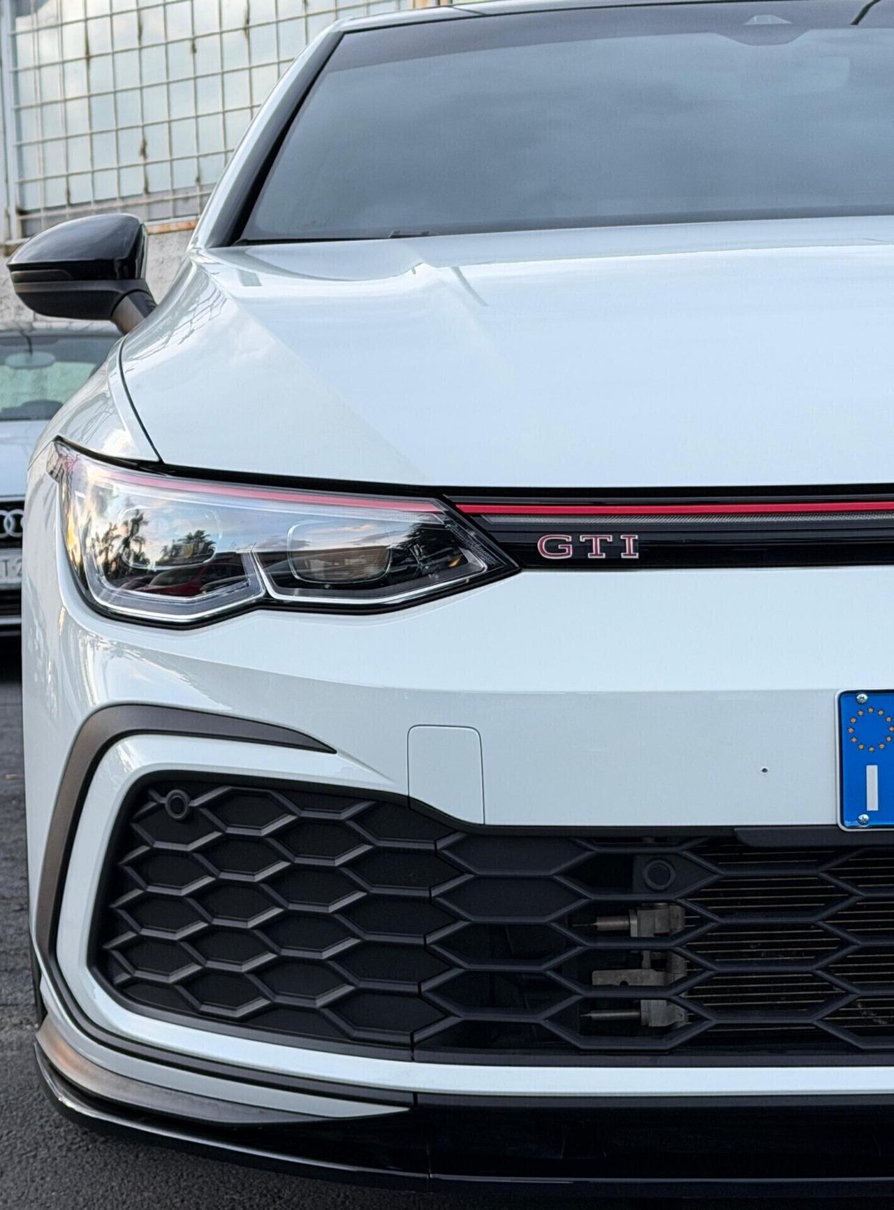 Volkswagen Golf 8 GTI 2.0 TSI 245CV