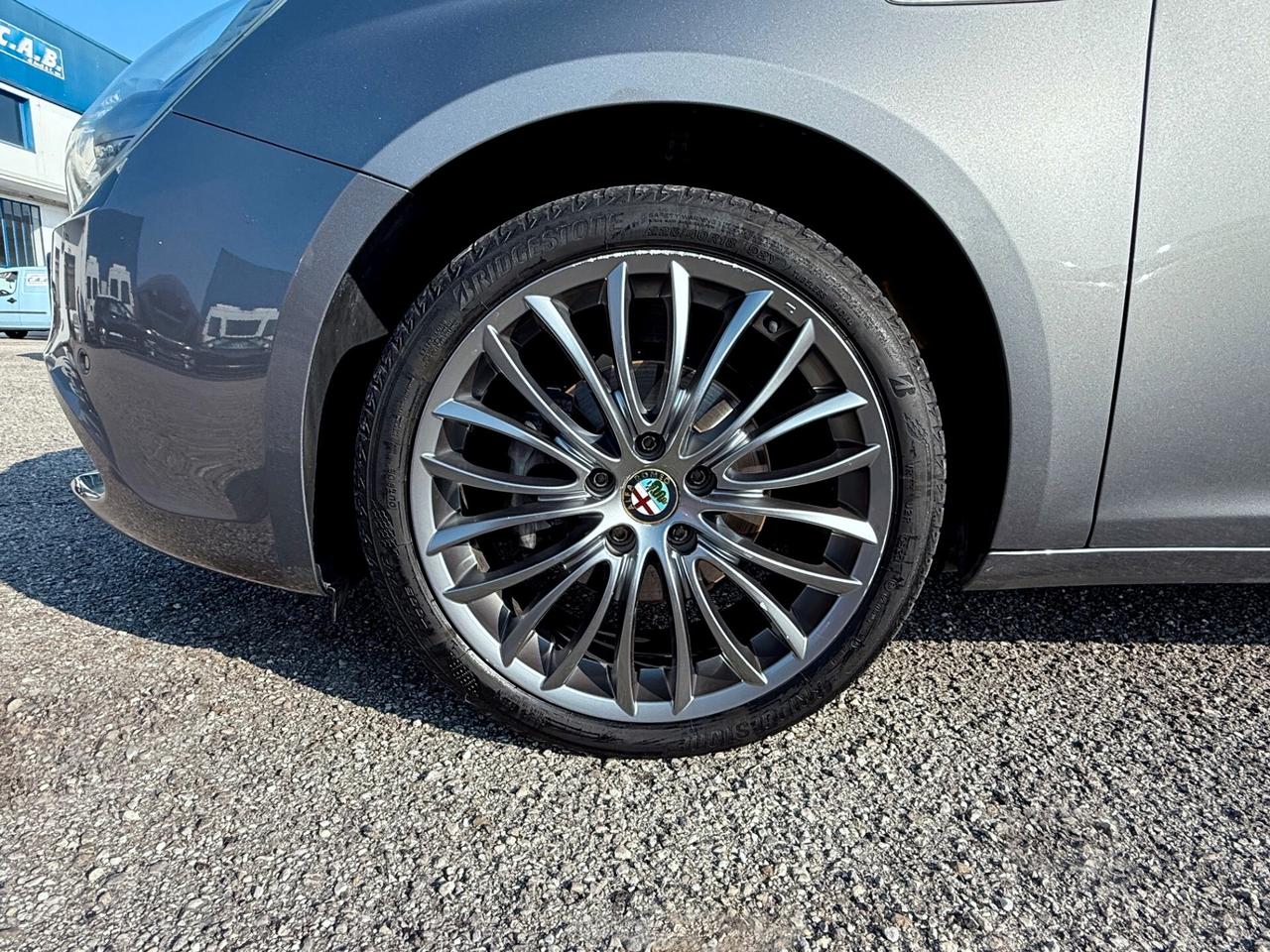 Alfa Romeo Giulietta 1.6 JTDm-2 120 CV Exclusive