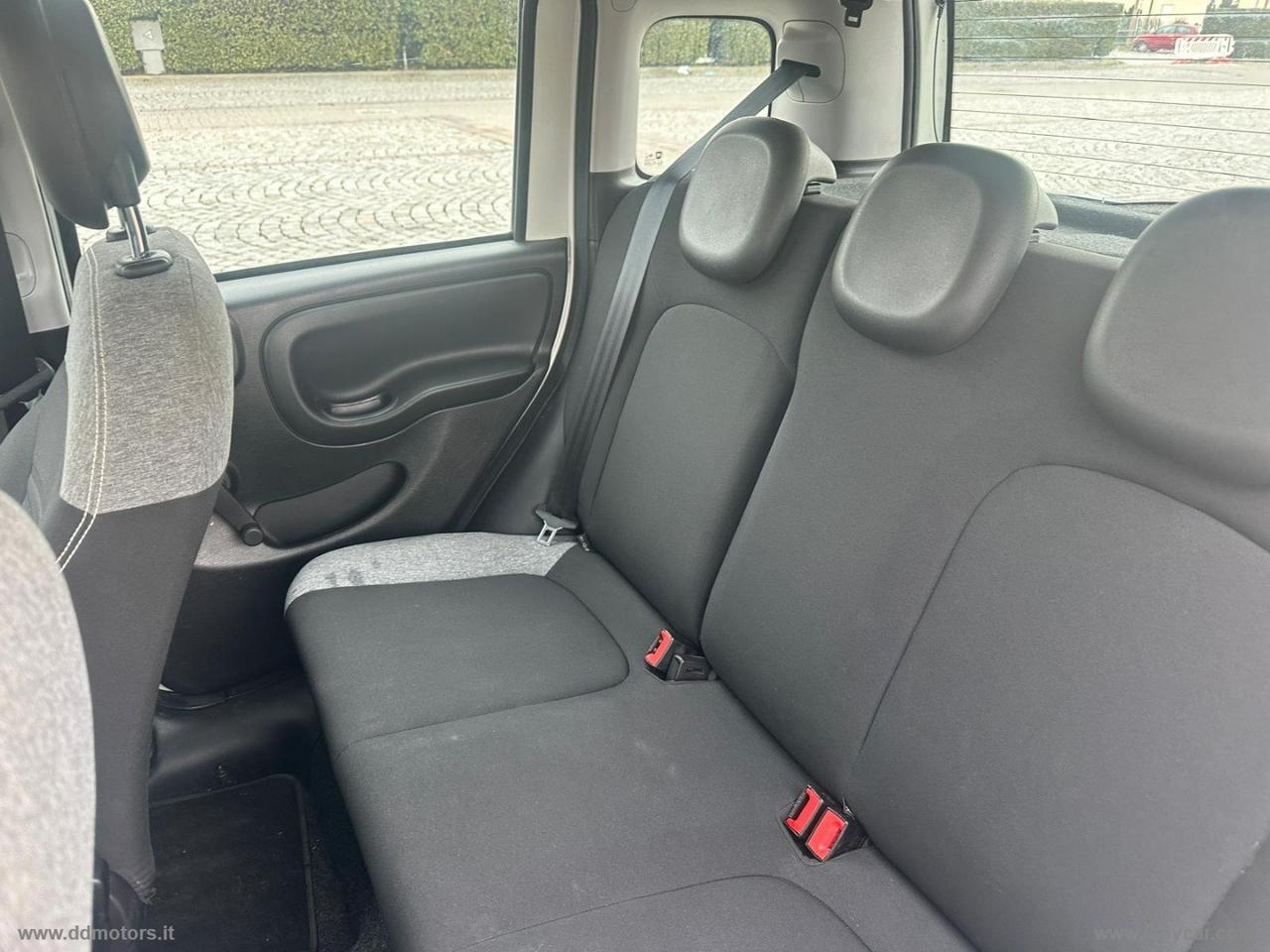 FIAT Panda 1.0 FireFly S&S Hybrid City Life *NEOPATENTATI*