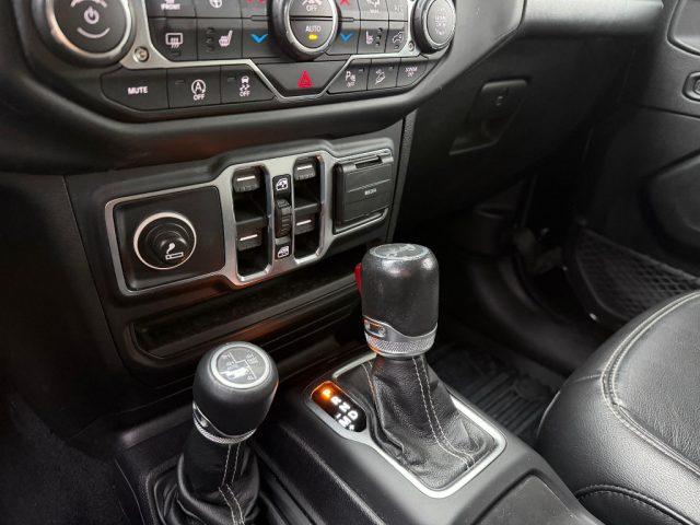 JEEP Wrangler SAHARA UNLIMITED 2.2 MTJ 200CV CON HARD TOP