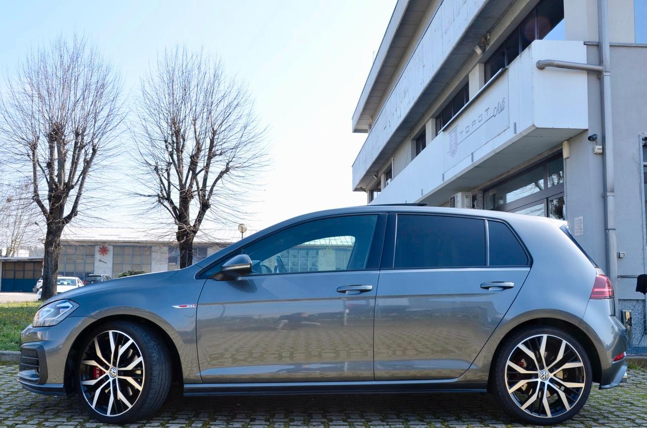 VOLKSWAGEN GOLF 7.5 GTI PERFORMANCE 2.0 TSI 245cv DSG, SERVICE CON FATTURE, TETTO, DCC, FULL PELLE, FARI FULL LED, 19", PERMUTE