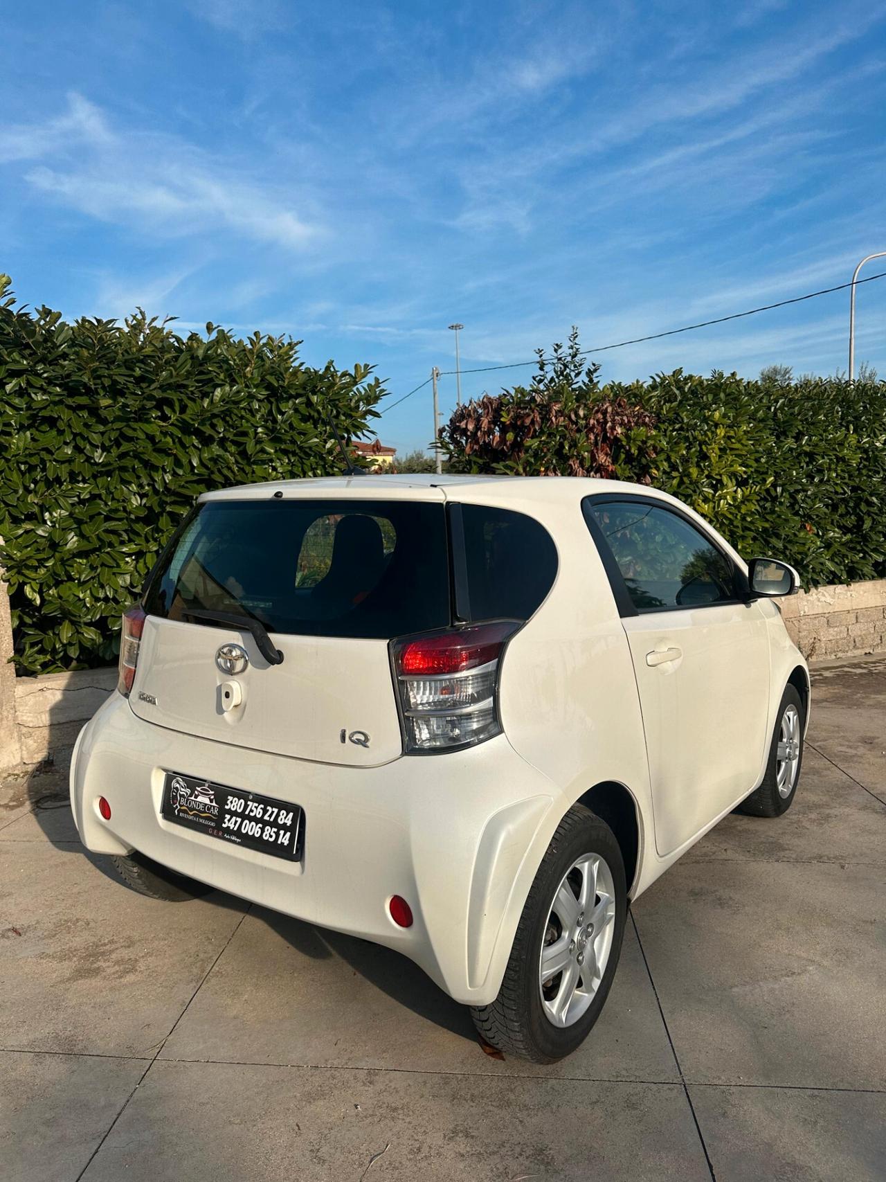 Toyota iQ 1.0