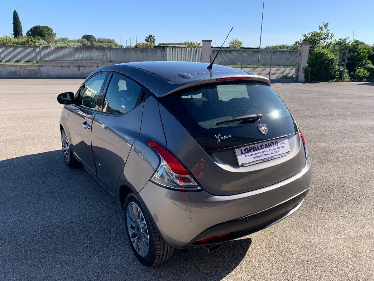 LANCIA - Ypsilon - 1.2 69 CV 5 porte S&S Gold