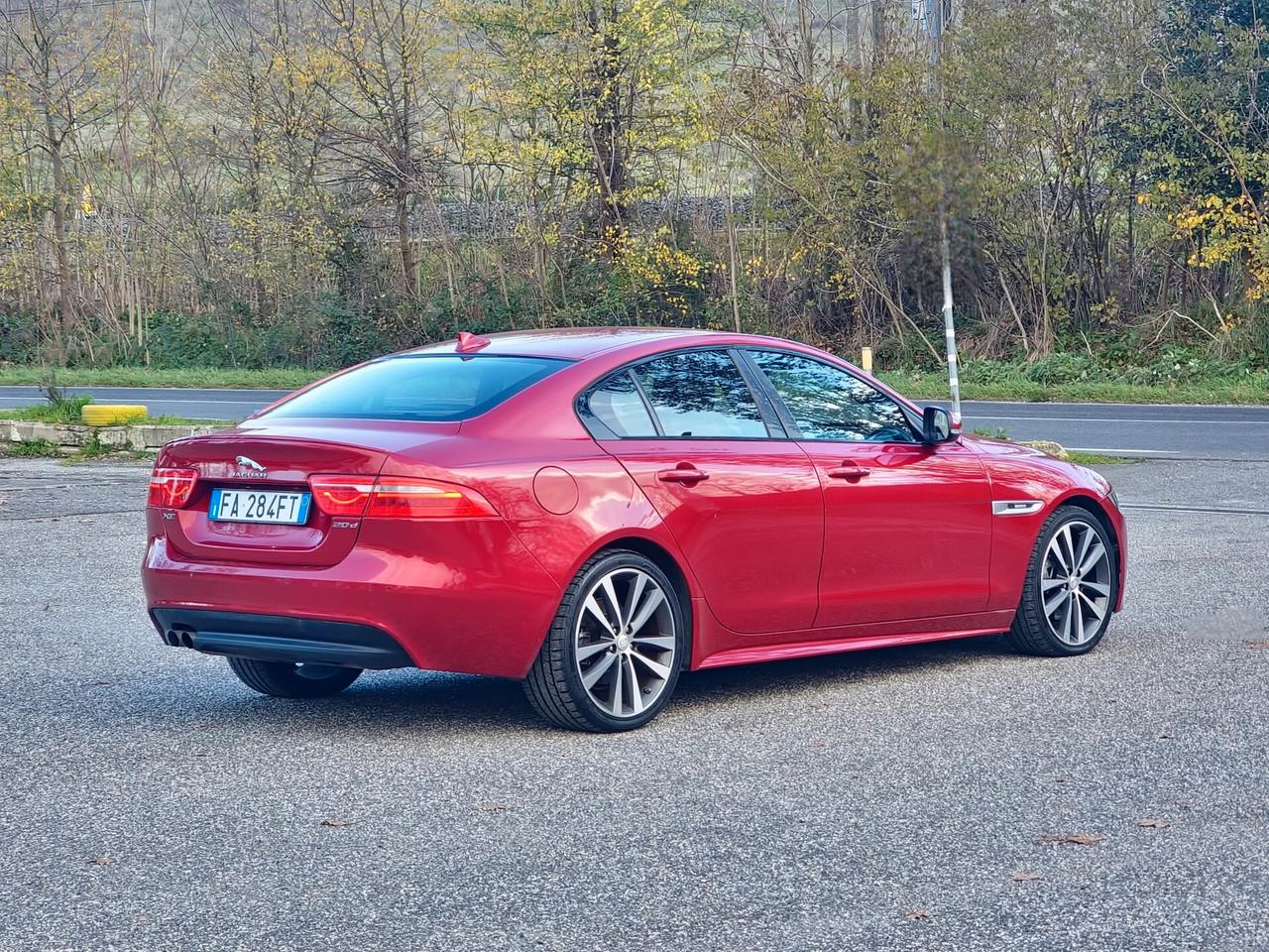 Jaguar XE 2.0 D Turbo aut. Portfolio 2015-E6 AUT 180CV