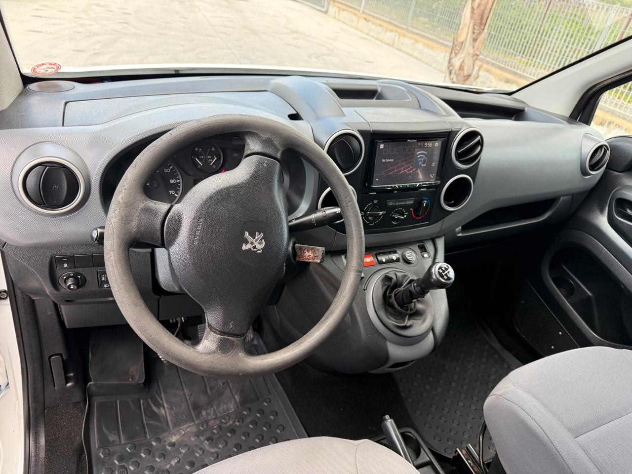 PEUGEOT PARTNER ANNO 2015 1.6 DIESEL 75 CV