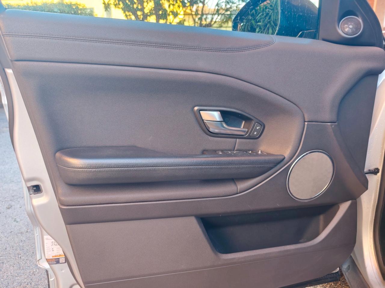 Land Rover Range Evoque 2.0 TD4 150 CV 5p. Business Edition Pure