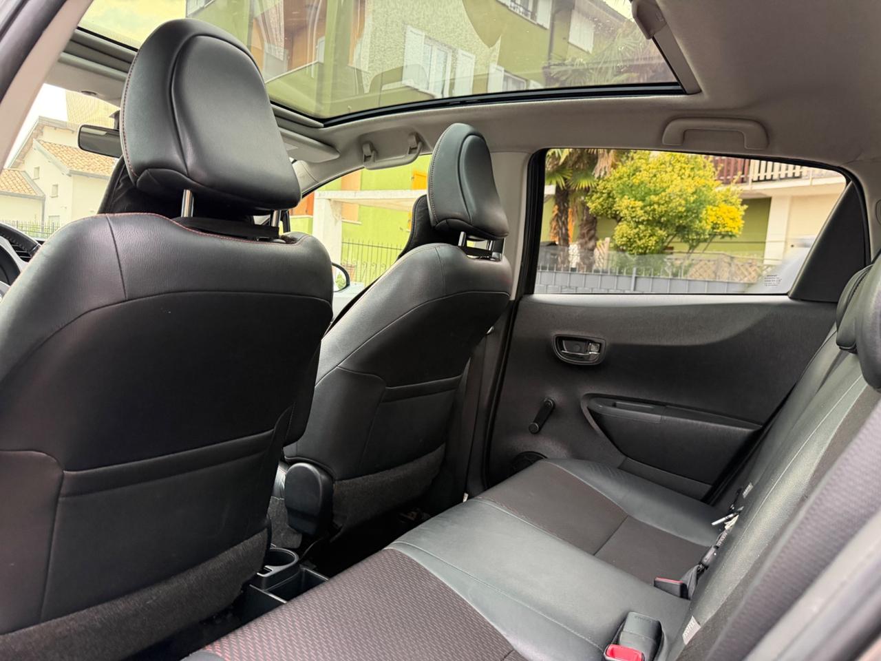 Toyota Yaris 1.3 5 porte Lounge