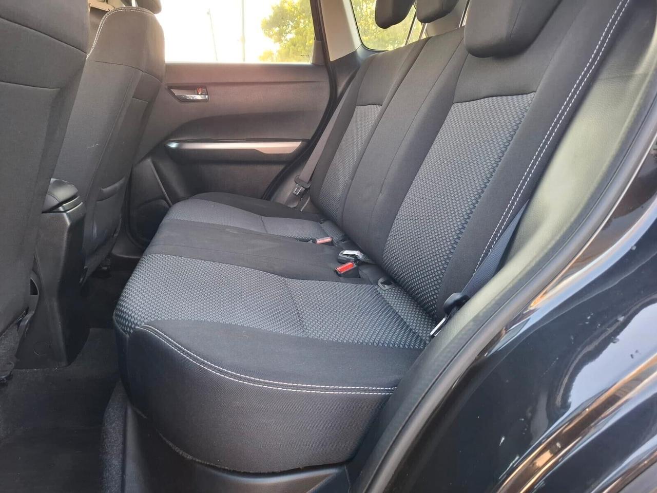 Suzuki Vitara 1.4 Hybrid Top