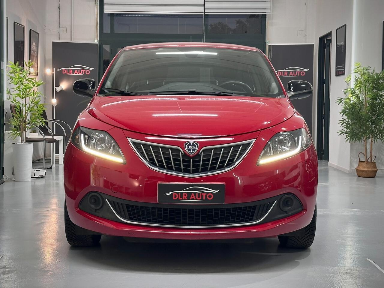 Ypsilon 1.0 FireFly Hybrid Ecochic Aziendale