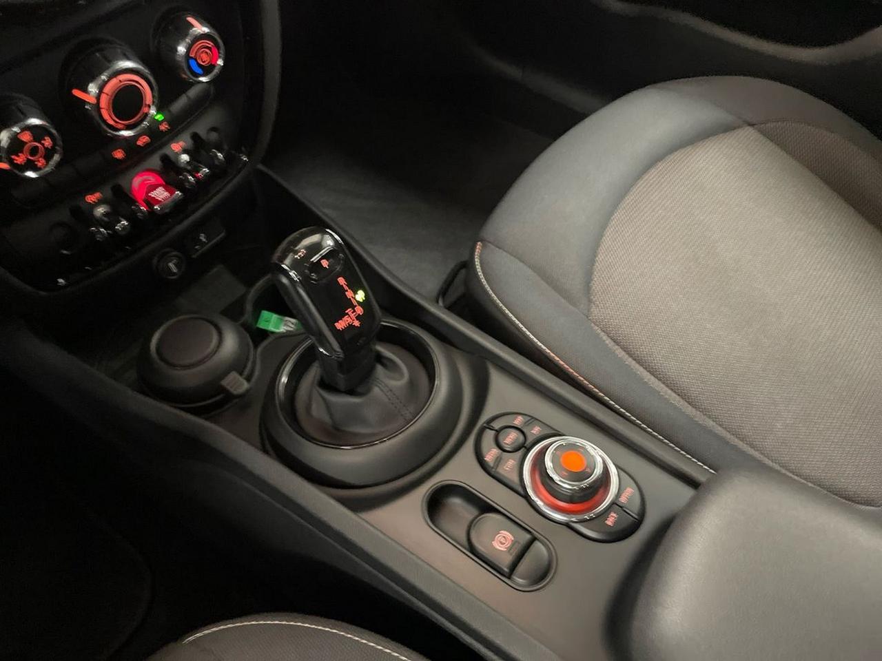 MINI Mini IV F54 2019 Clubman - Mini Clubman 1.5 One D Essential auto