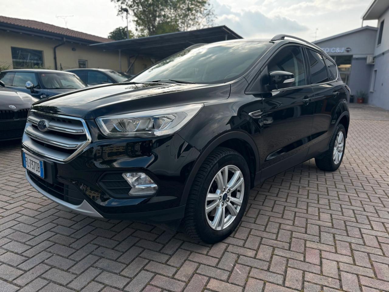 Ford Kuga 1.5 TDCI 120 CV S&S 2WD Titanium
