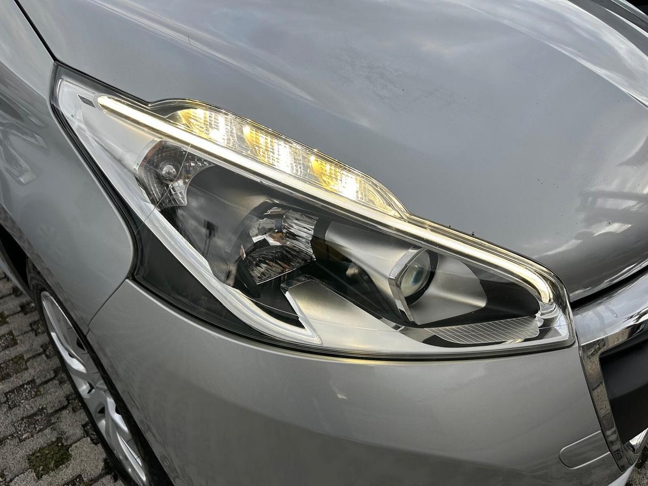 Peugeot 208 BlueHDi 75 5 porte Allure-09/2018