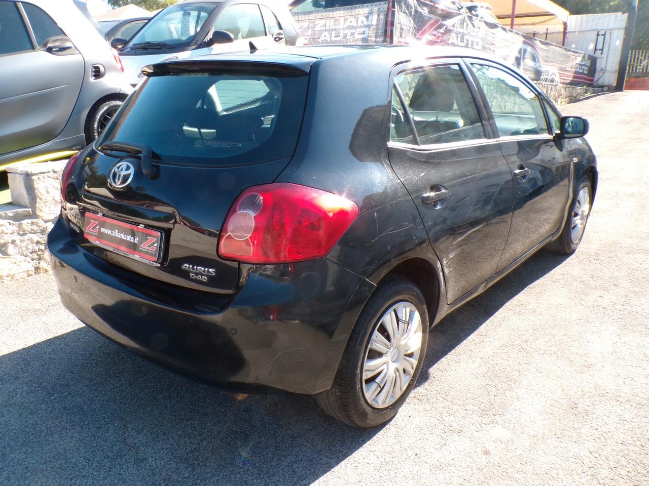 Auris 2.0 D-4D 5 porte Sol