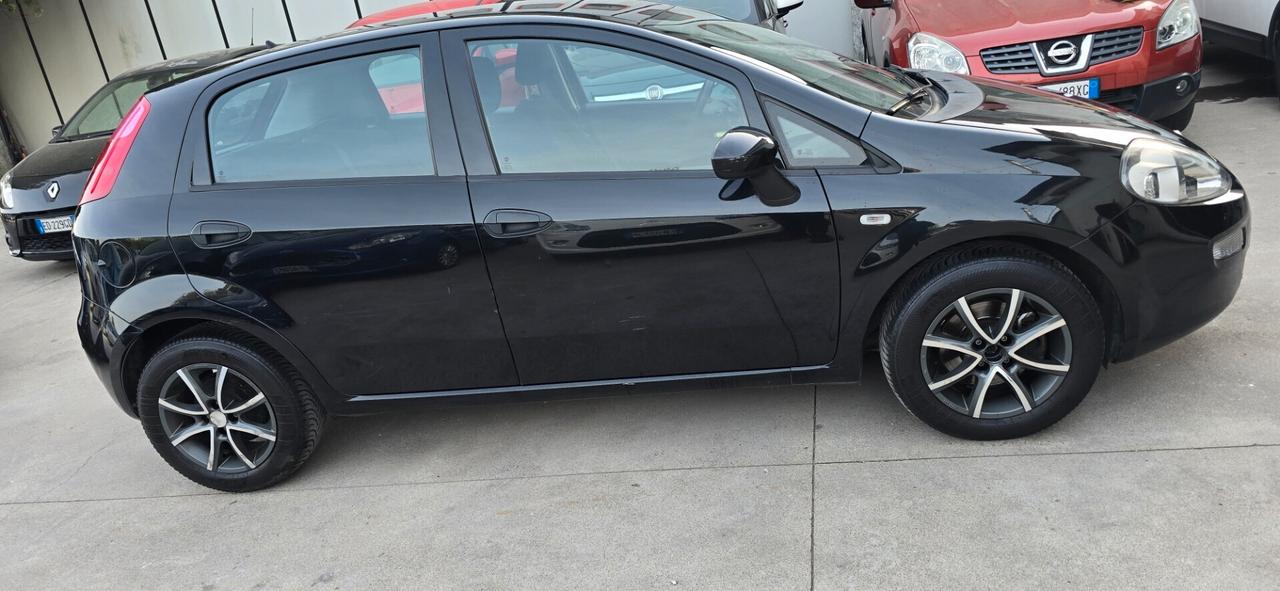 Fiat Punto 1.3 MJT euro 6.b catena distribuzione nuova e frezione nuova