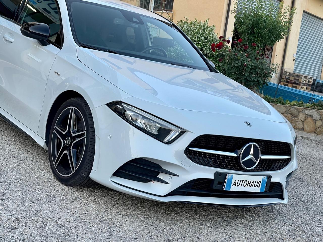 Mercedes-benz A 180 d AMG Premium - FULL