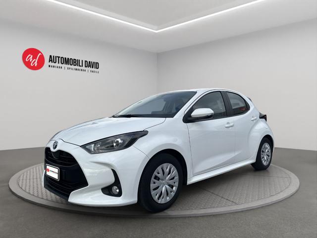 TOYOTA Yaris 1.5 Hybrid 5 porte Business