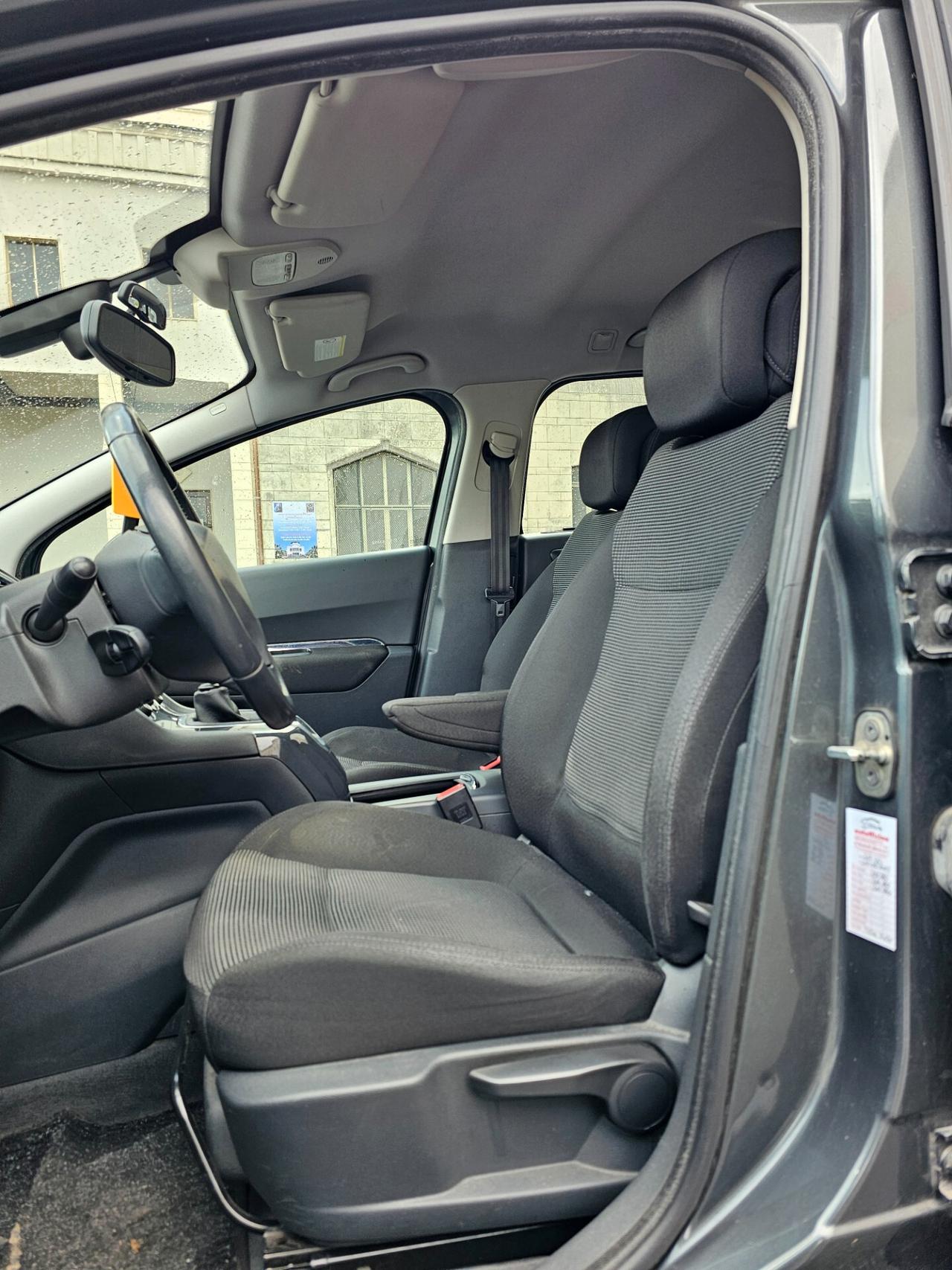 Peugeot 5008 2.0 HDi 150CV Premium 7 posti