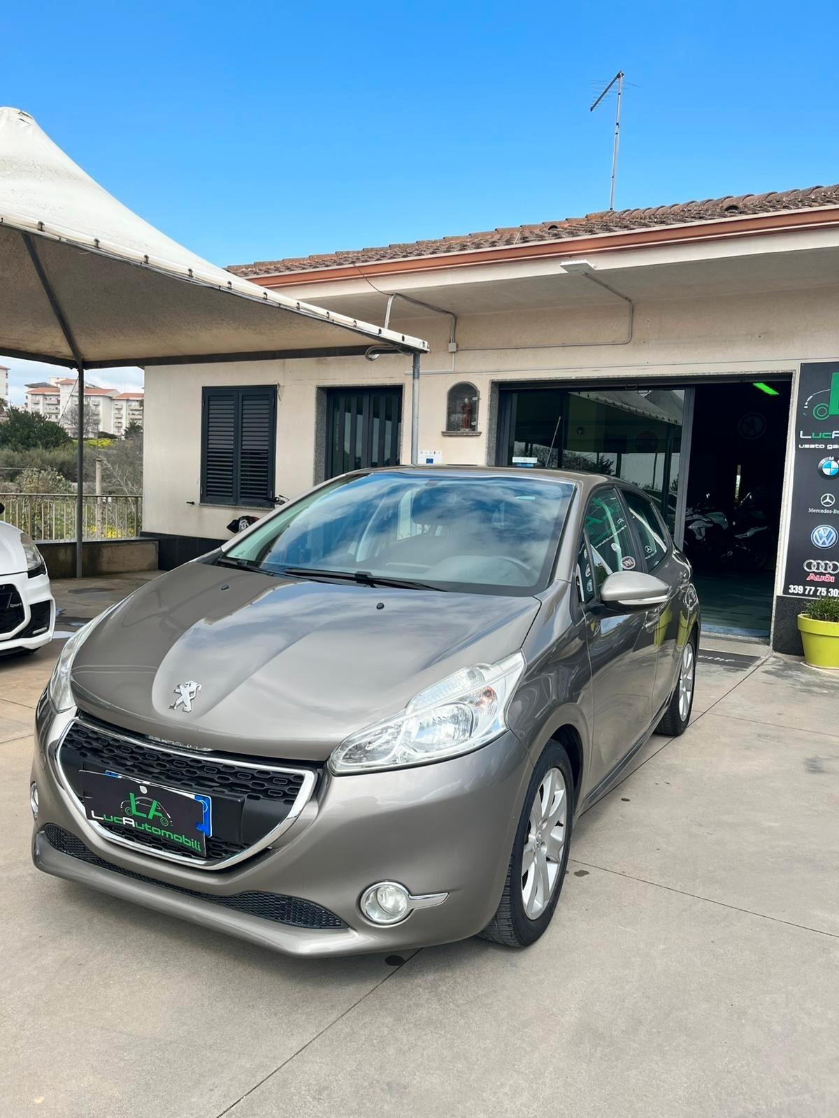 Peugeot 208 1.2 VTi 82 CV 5 porte Allure