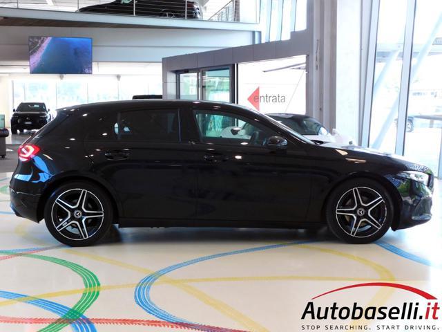MERCEDES-BENZ A 180 D SPORT TECH PACK NIGHT PACK 8G-DCT
