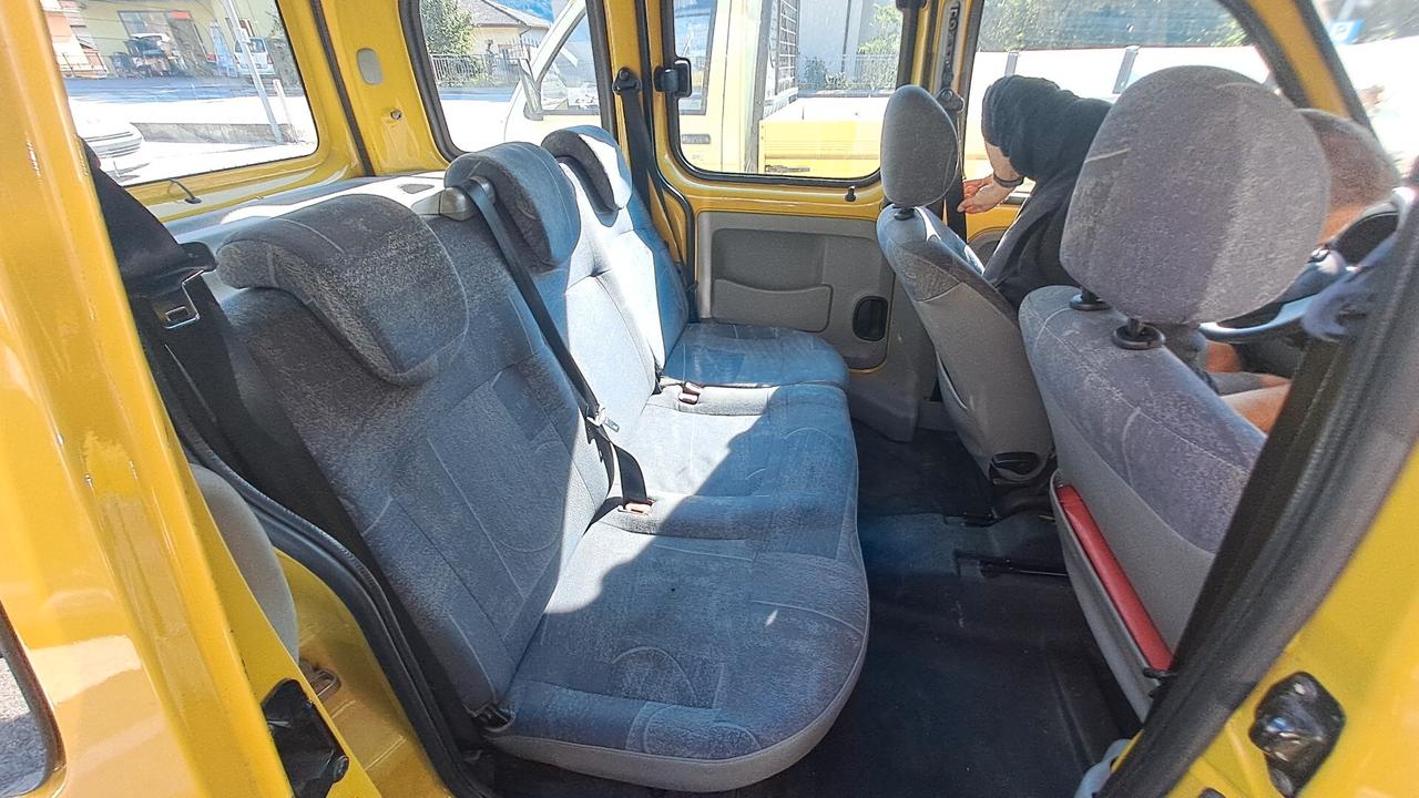 Renault Kangoo 1.6 16V 5p. Privilège