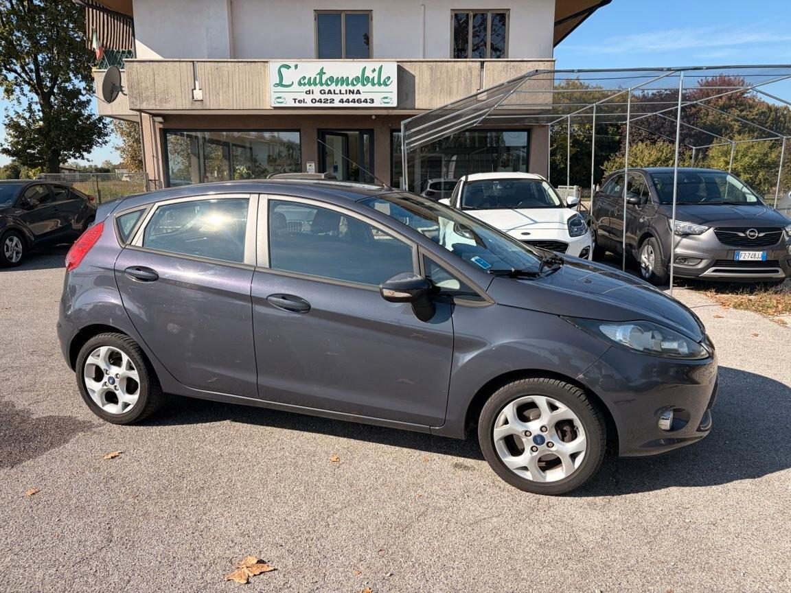 Ford Fiesta 1.4 TDCi 70CV 5 porte Titanium