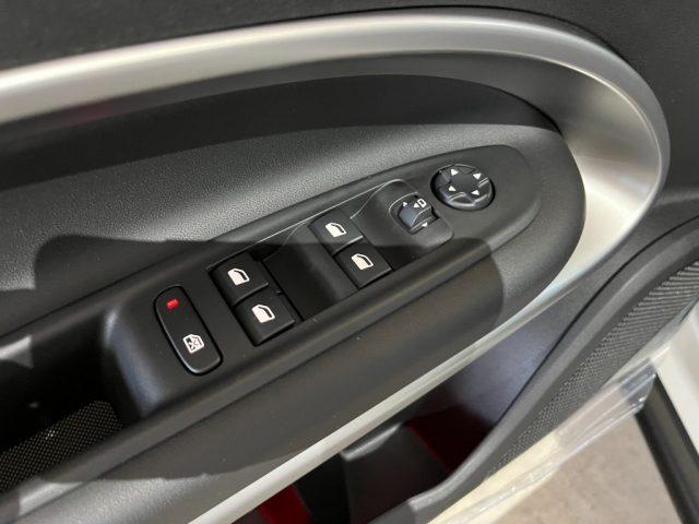 JEEP Avenger 1.2 T Summit /F.LED/KEY CONF.+PORTEL.AUTO./TELECAM