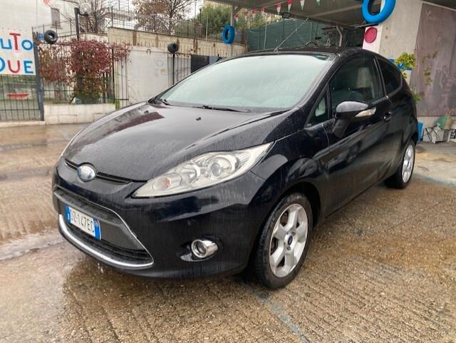 Ford Fiesta 1.4 3 porte Bz.- GPL Titanium