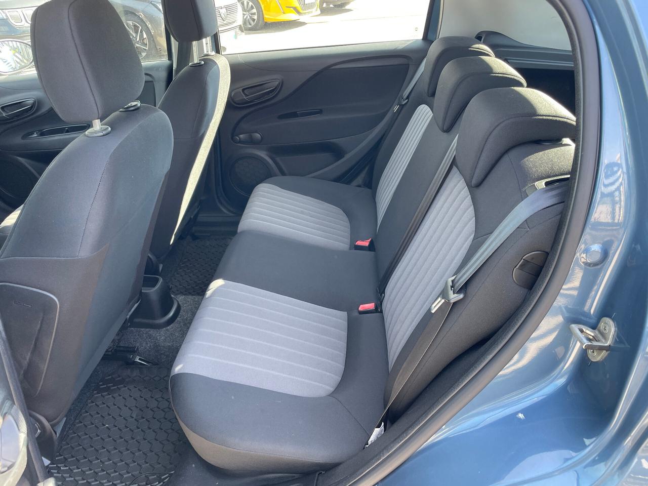 Fiat Punto 1.3 MJT II S&S 95 CV 5 porte Street