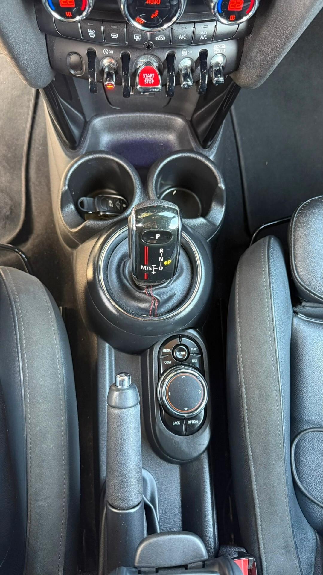 Mini 2.0 Cooper SD aut. 3P 2018 PERFETTA leggi testo