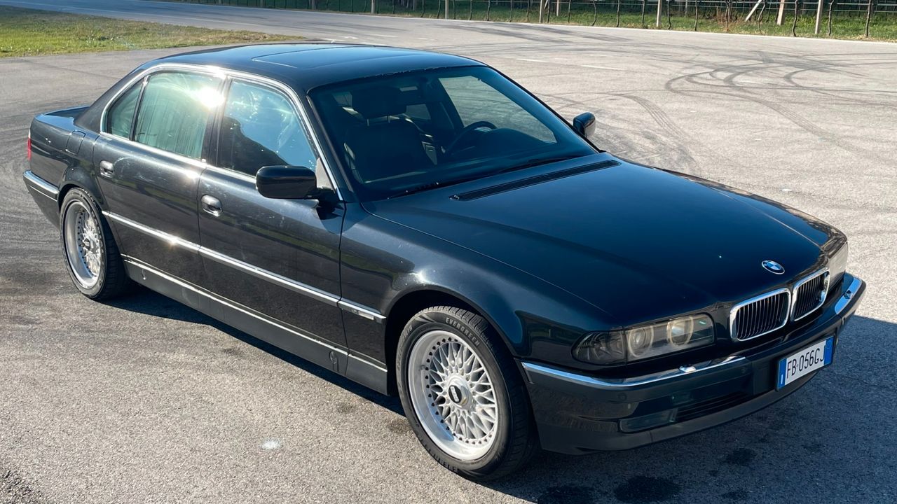 BMW 750iL V12 AC SCHNITZER TARGA ORO - 1994