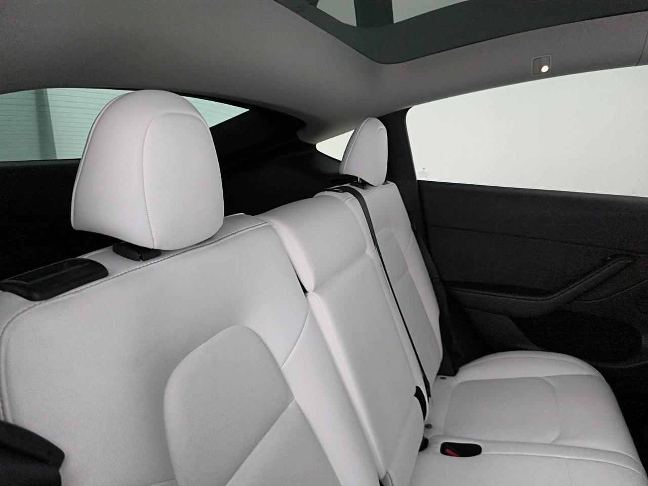 Tesla Model Y Long Range Dual Motor awd