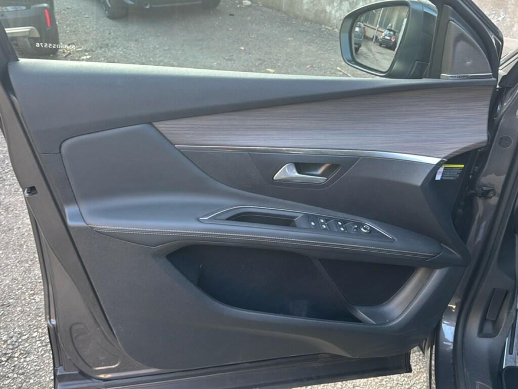 Peugeot 3008 1.6 HYbrid GT Pack e-EAT8