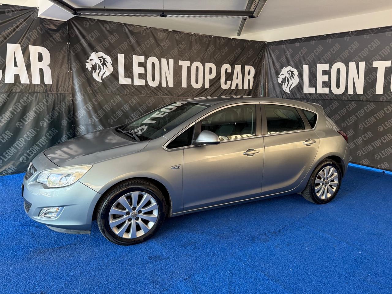 Opel Astra 1.7 CDTI 125CV 5 porte Cosmo distribuzione effettuata