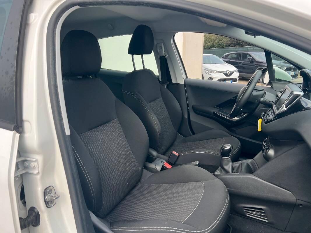 Peugeot 208 1.2 puretech Access gpl 82cv 5p