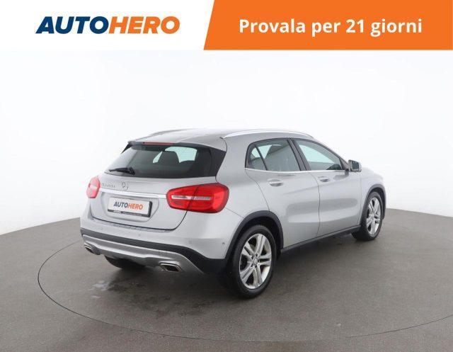 MERCEDES-BENZ GLA 200 d Automatic Sport