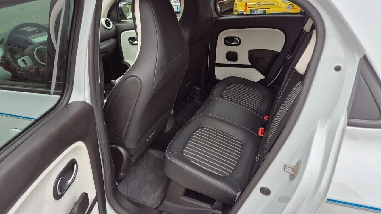 Renault Twingo Electric Intens-2021-KM18500-Full-Promo