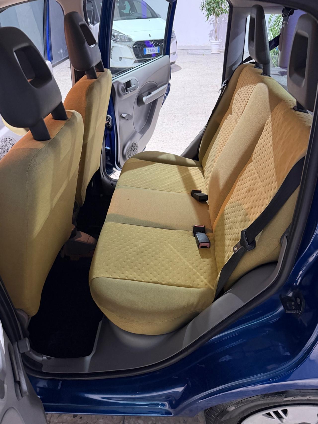 Fiat Panda 1.2 Emotion 100 mila KM