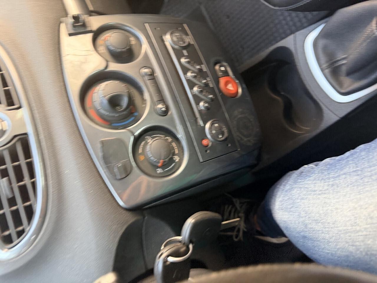 RENAULT CLIO 1.5 DCI 5P