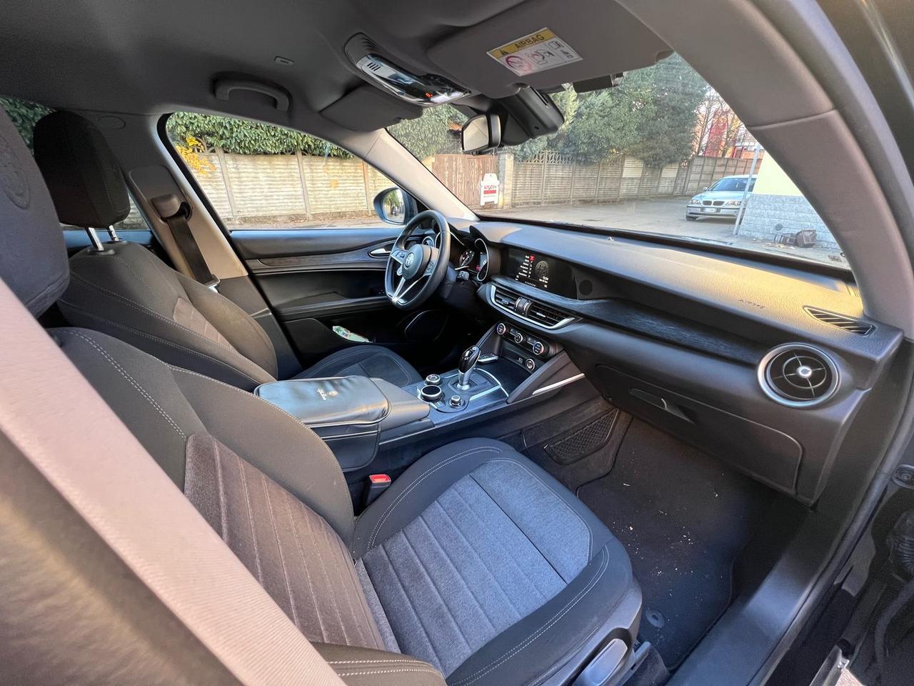 Alfa Romeo Stelvio 2.2 Business #8034