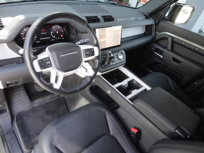 LAND ROVER Defender (2019) Defender 110 3.0D I6...