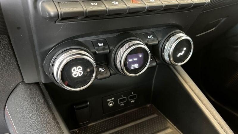 Renault Captur E-Tech plug-in hybrid 1.6 PHEV E-TECH 117KW RS LINE