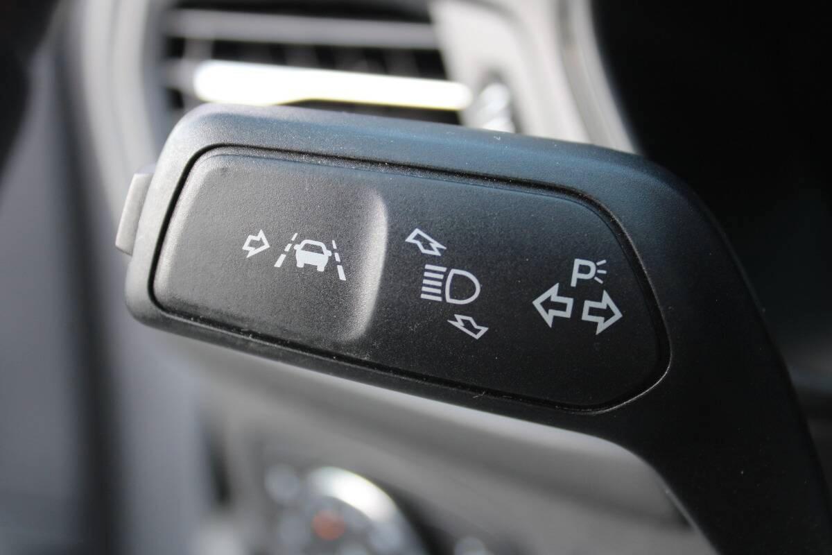 Ford Focus Wagon 1.5 ecoblue ST-Line 115cv AUTO con Navi e CarPlay