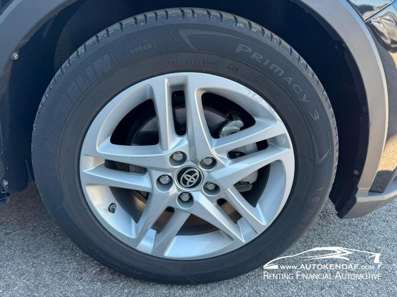 Toyota C-HR 1.8h Business e-cvt