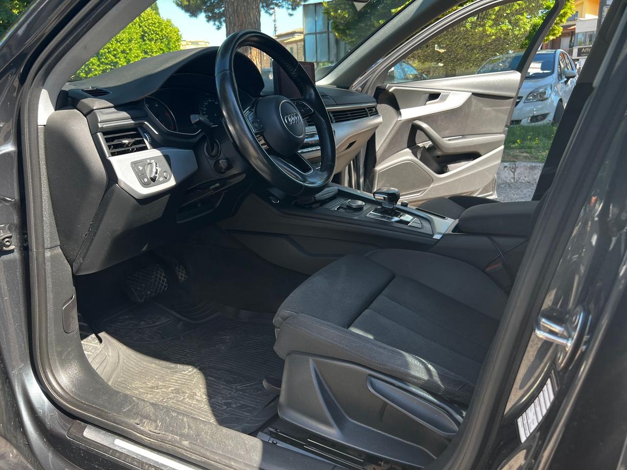 Audi A4 2.0 35 TDI Sport #11120