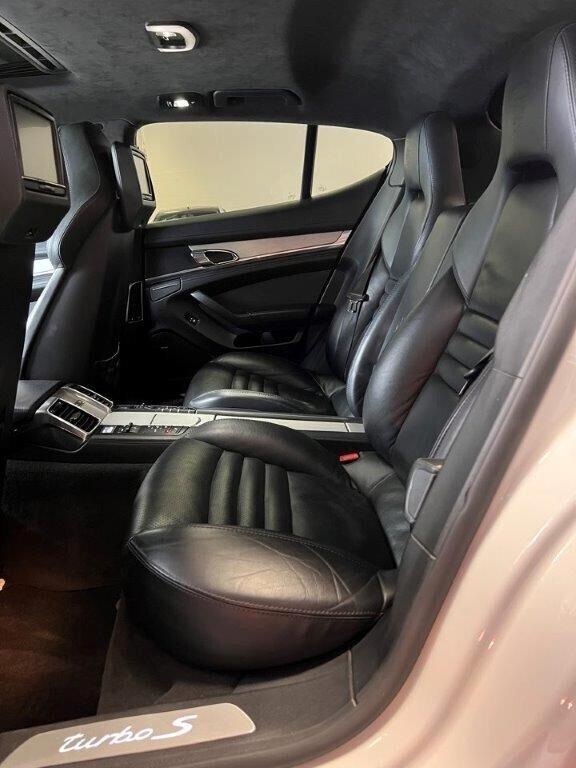 Porsche Panamera 4.8 Turbo S 550cv