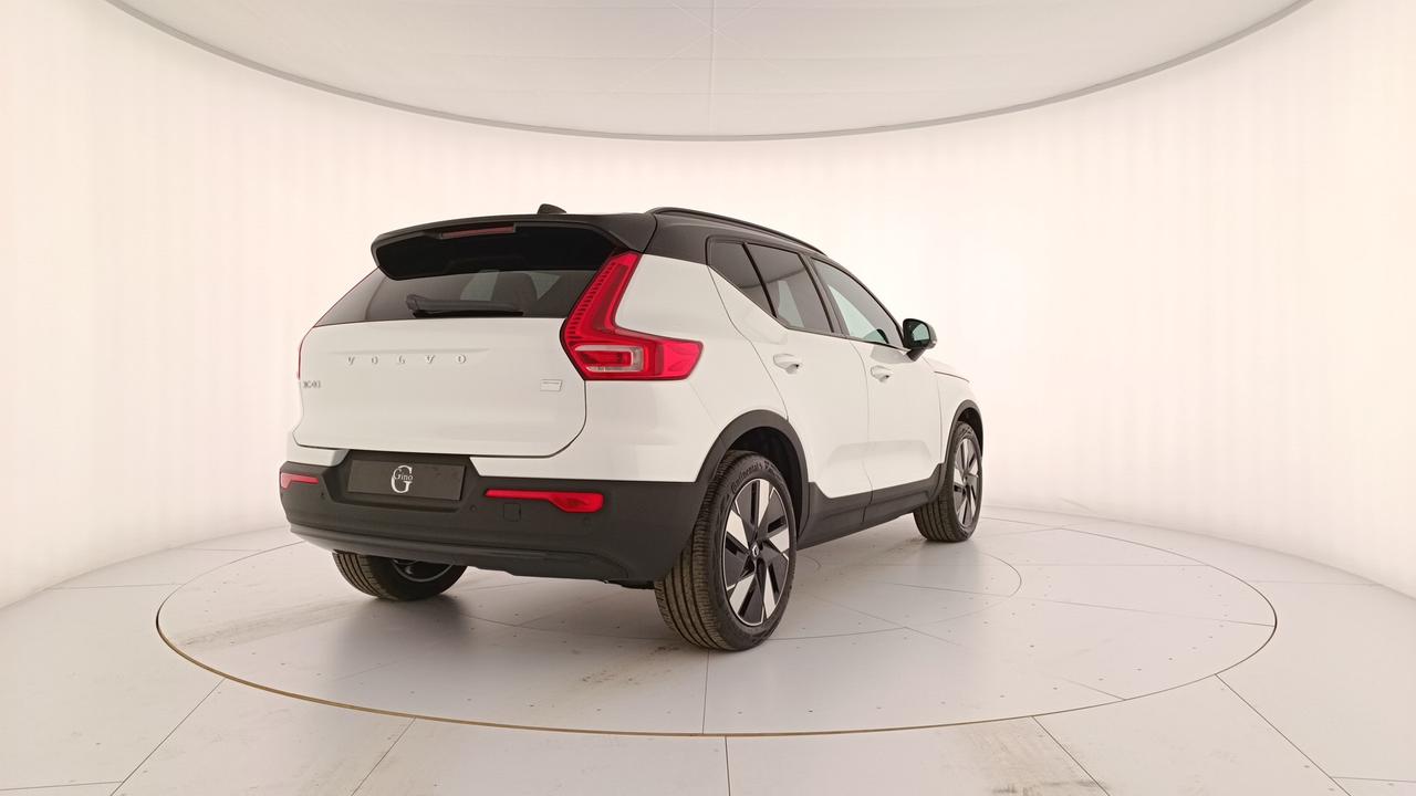 VOLVO XC40 single motor extend.range Core rwd